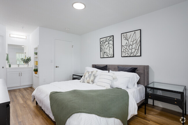 3BR, 2BA - 1150SF