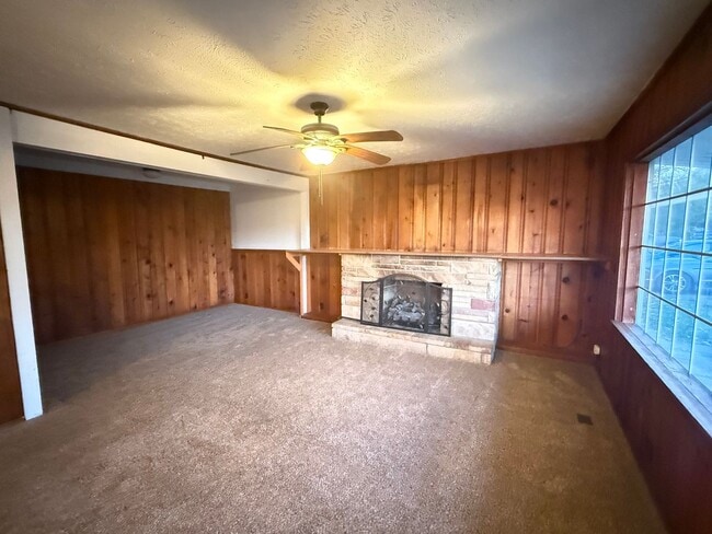 Photo - House in Grand Rivers