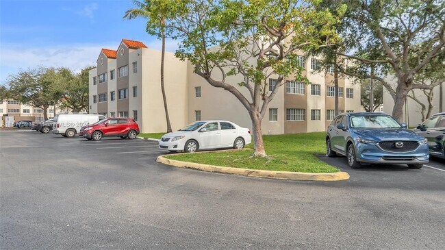 Photo - 6065 NW 186th St