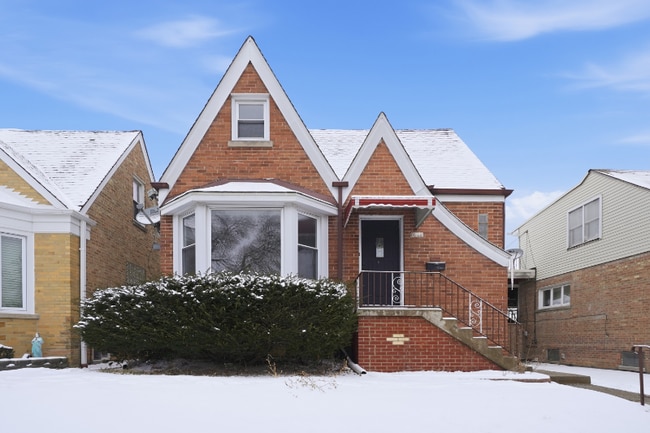 Photo - 6640 W Foster Ave Unidad 2