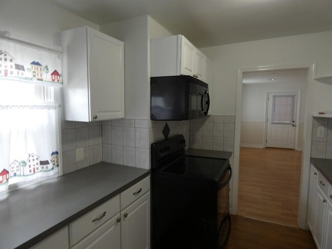 Photo - 26411 Belanger St