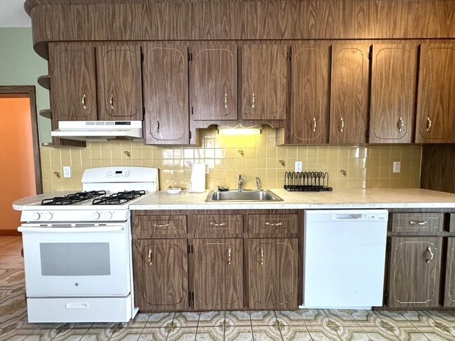 Photo - 26 Frederick Ave Unit 2