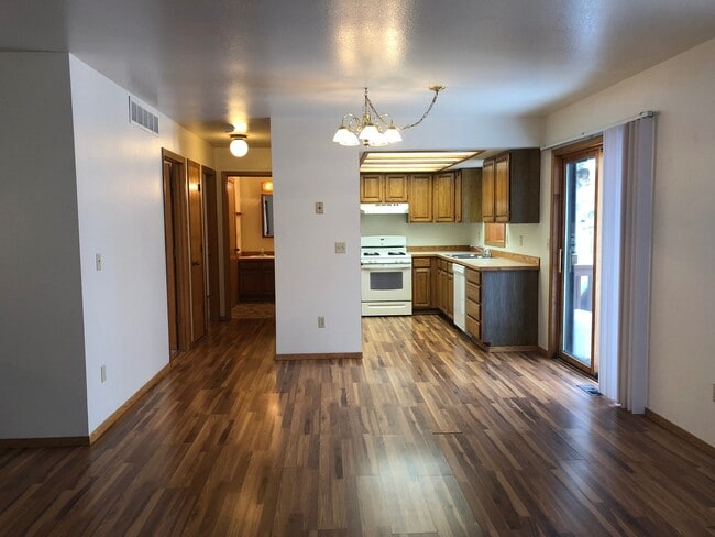 Photo - 3BR, 2BA 2 story home w/finished daylight basement