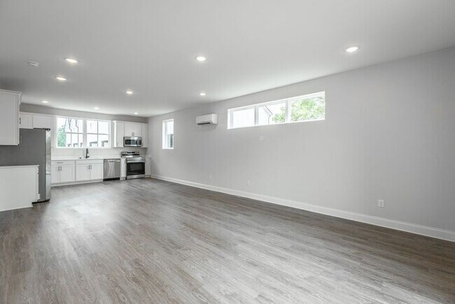 Photo - 5741 Sofias Cir