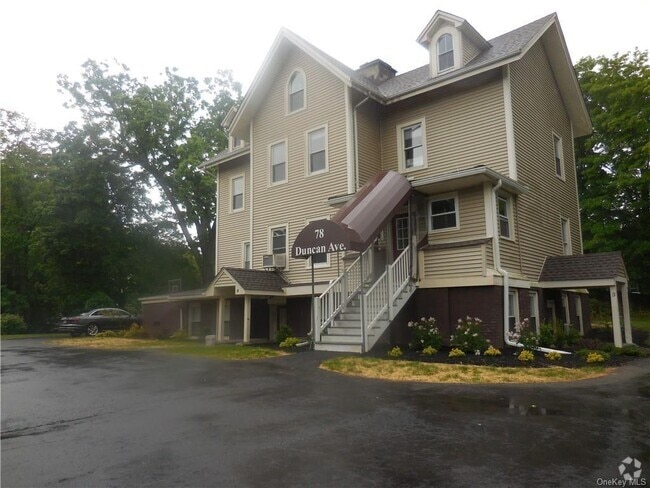 Building Photo - 78 Duncan Ave Unit 5 Rental