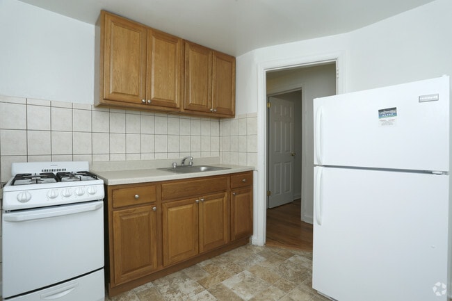 Two Bedroom (downstairs w/hardwood) - Kitchen