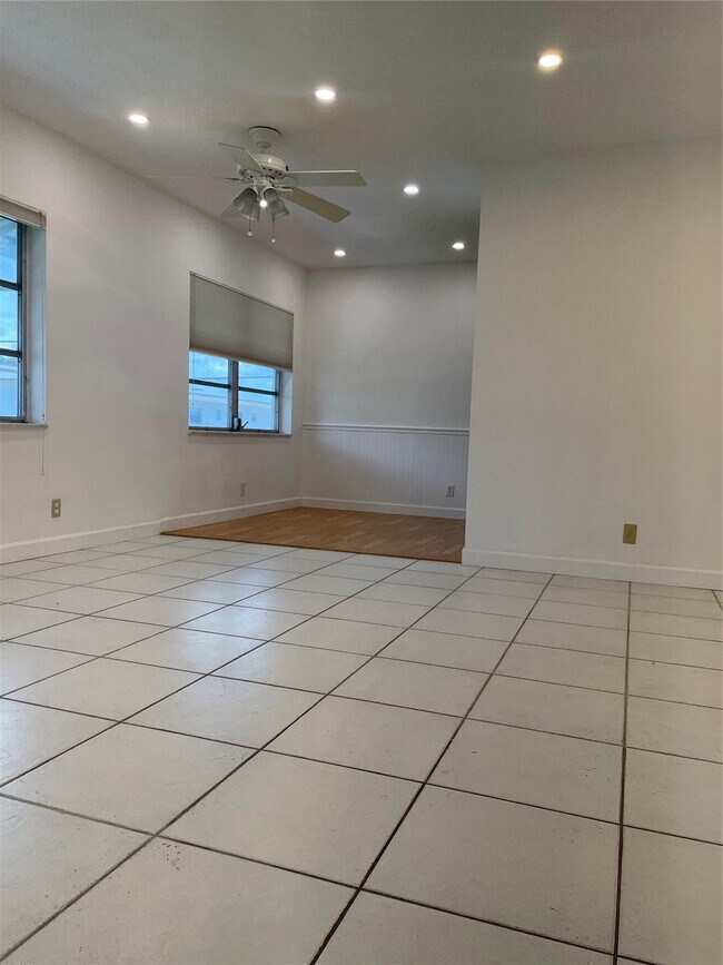 Photo - 1300 N 17th Ave Unit 206