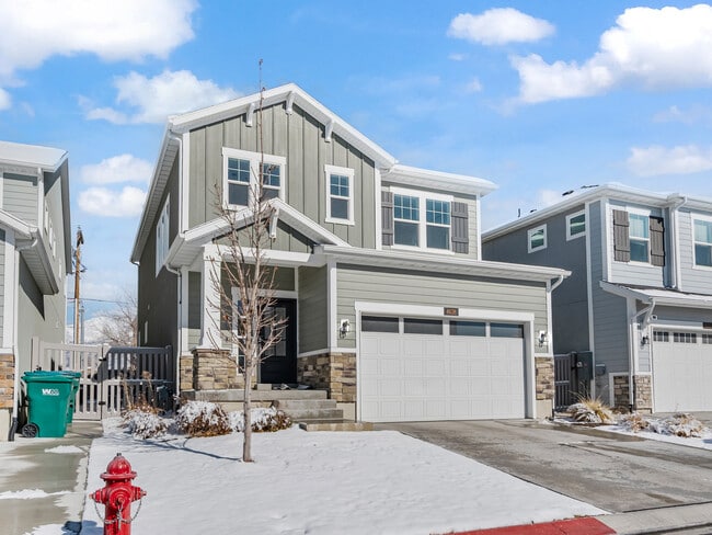 Photo - 4638 Tulip Ln