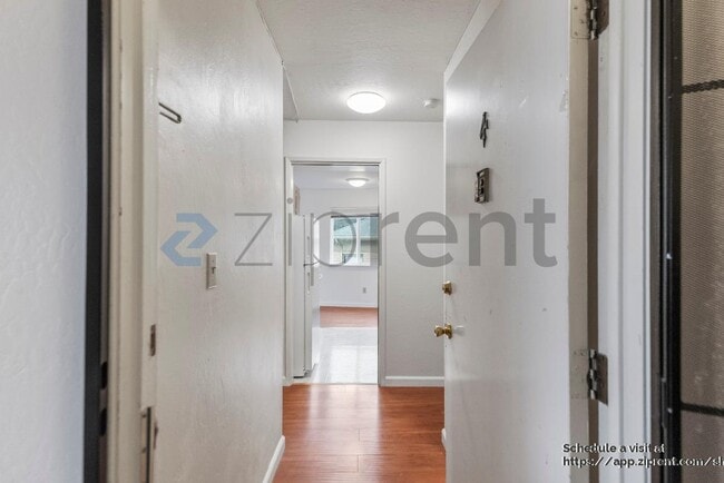 Photo - 321 Athol Ave