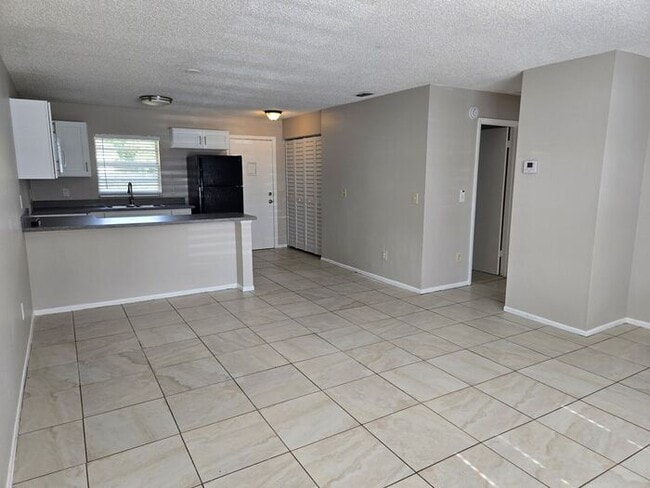 Photo - Cozy 2 bedroom/1 bath Duplex