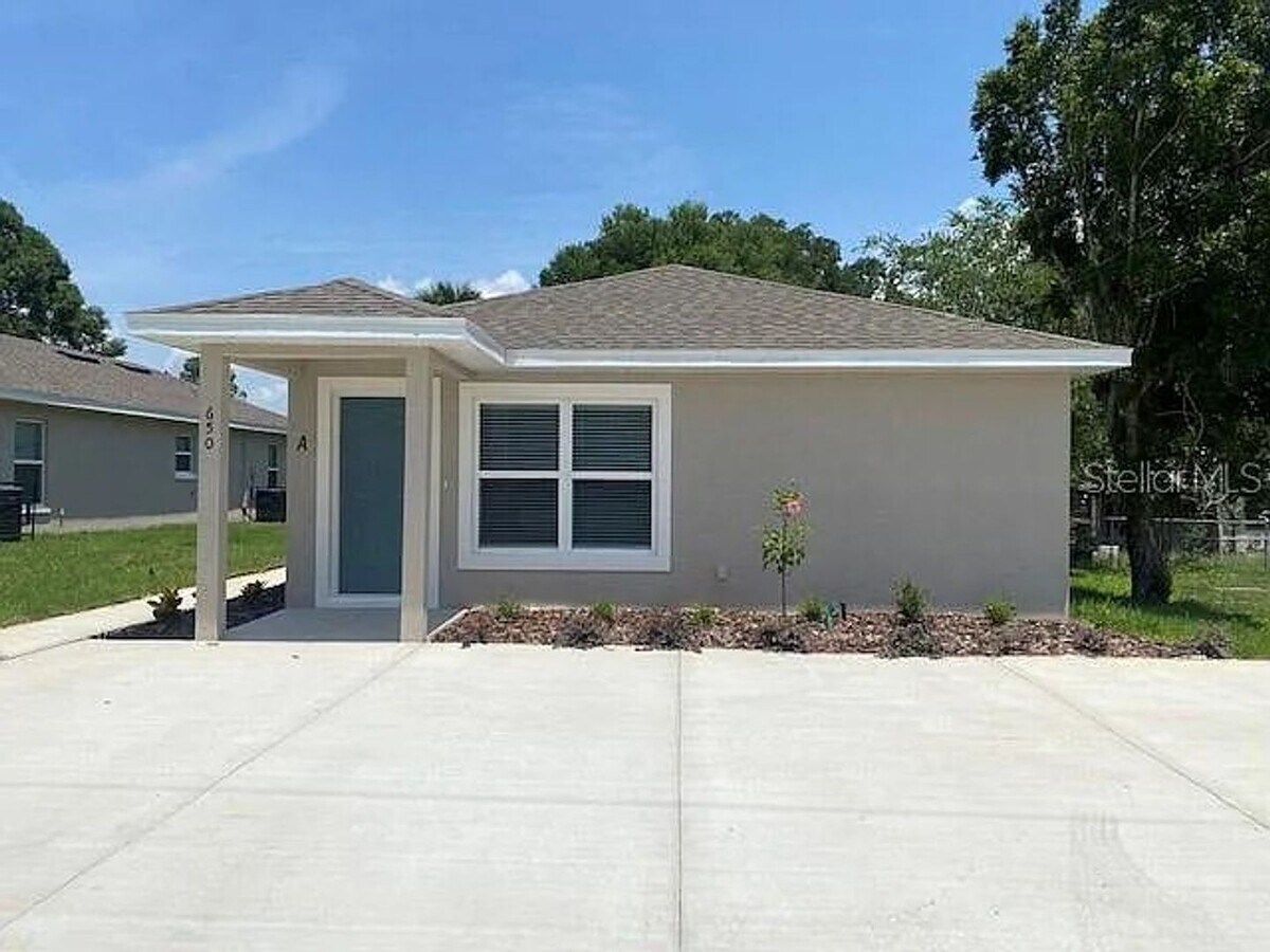 2 Bedroom 2 Bathroom Duplex in Winter Haven House House Rental in