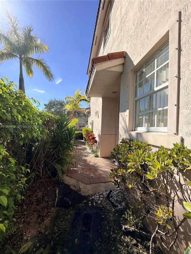 Photo - 2117 NE 7th St