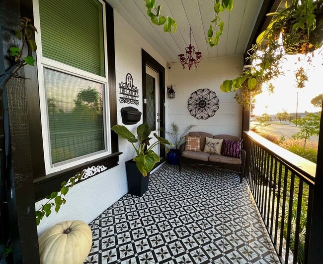 Photo - 18408 E Covina Blvd