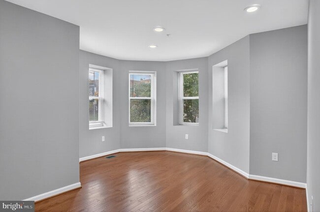 Photo - 2917 13th St NW