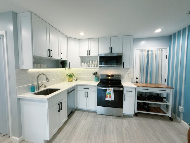 3368 Maunaloa Ave Unit Downstairs
