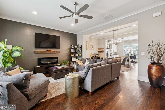 Photo - 144 1st Ave NW