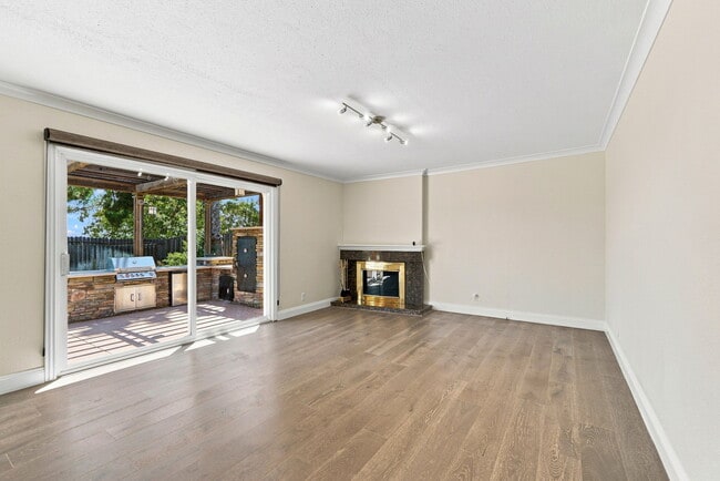 Photo - 2176 Morello Ave