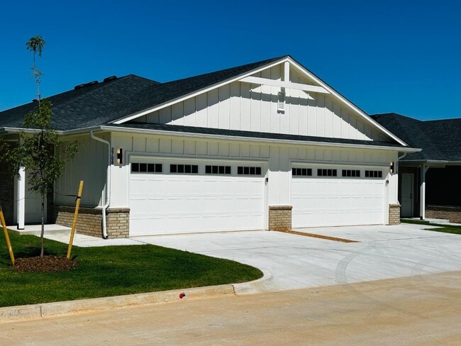 Building Photo - 2708 Belmont Rd Rental