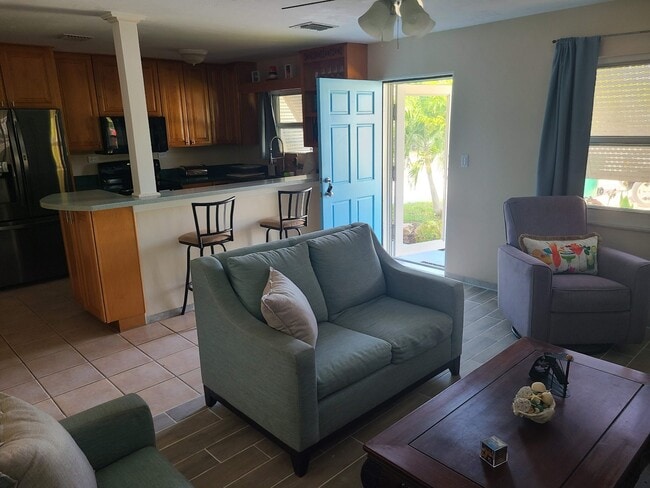 Photo - 1735 Bahama Dr