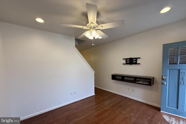 Photo - 248 E 6th Ave