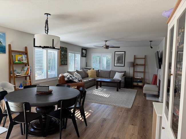 Photo - 552 Spindlewood Ct