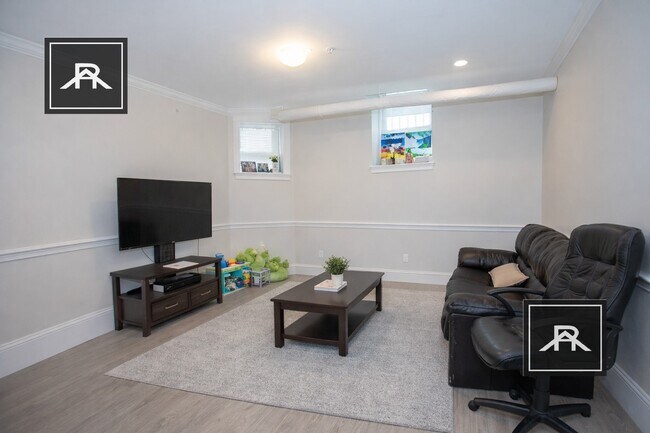 Photo - 1340 Commonwealth Ave Unit B