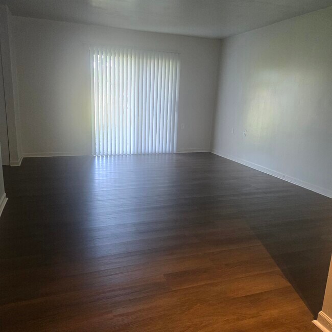 Photo - 329 Mabry St House