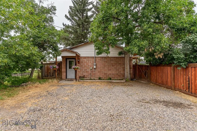 Building Photo - 514 N Quaw Blvd