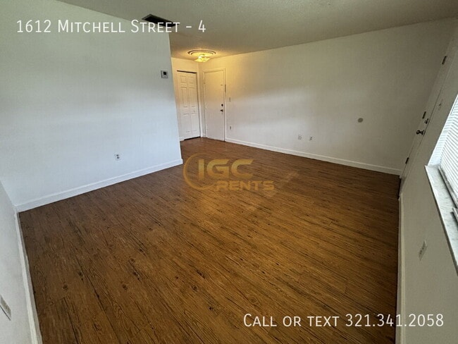 Photo - 1612 Mitchell St Unit 4