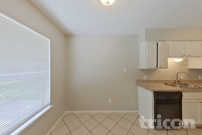 2507 Arapaho Dr