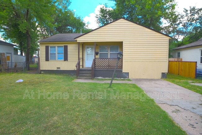 Building Photo - 6268 E Latimer St Rental