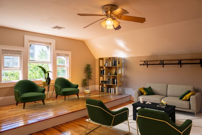 Early Bird Special: $2000 utility rebate!!... - Early Bird Special: $2000 utility rebate!!... Condo
