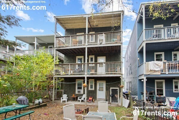 Building Photo - 3 Carson St Unit 1 Rental