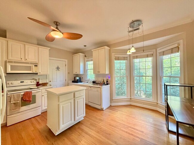 Photo - 1105 Banbury Woods Pl