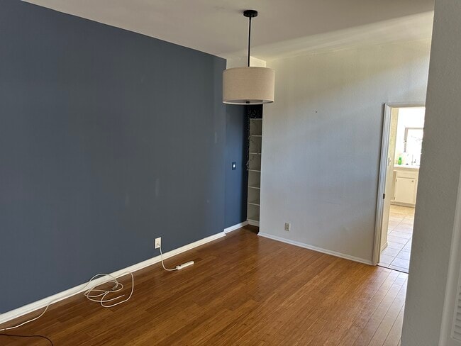 Photo - 609 S El Molino Ave Unit 609