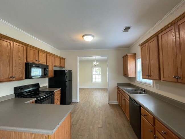 Photo - PRE-LEASING FOR AUGUST 2026!