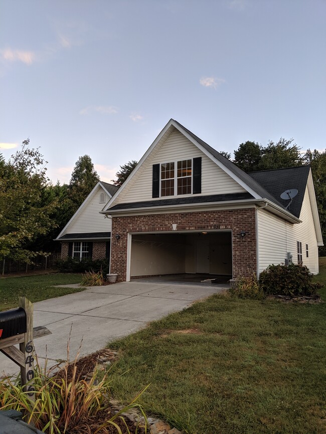 Photo - 6406 Highland Oak Drive House