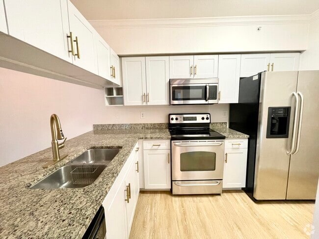 Building Photo - 6511 Emerald Dunes Dr Unit 203 Rental