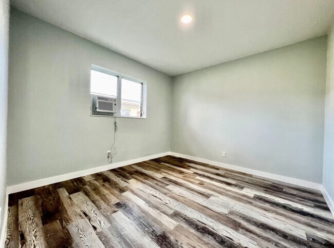 Photo - 529 NW 5th St Unit 7