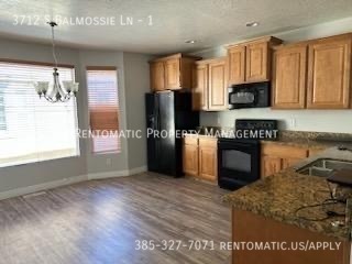 Photo - 3712 S Balmossie Dr Townhome