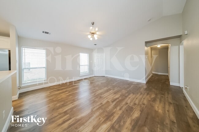 Photo - 6412 Regina Dr