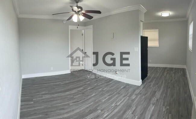 3128 SW 12th Pl Unit 3