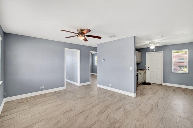 Photo - 240 SW 15th Ave