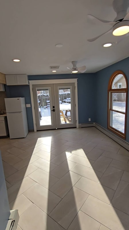 Building Photo - 5 Orchard Ln