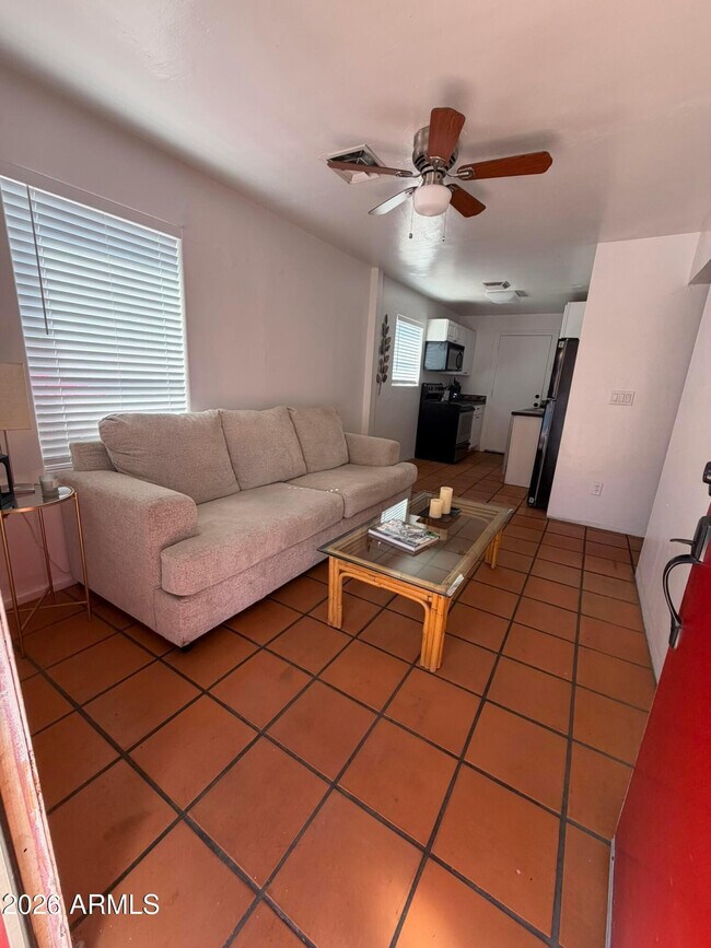 Photo - 712 W Taylor St Unit Apt 2