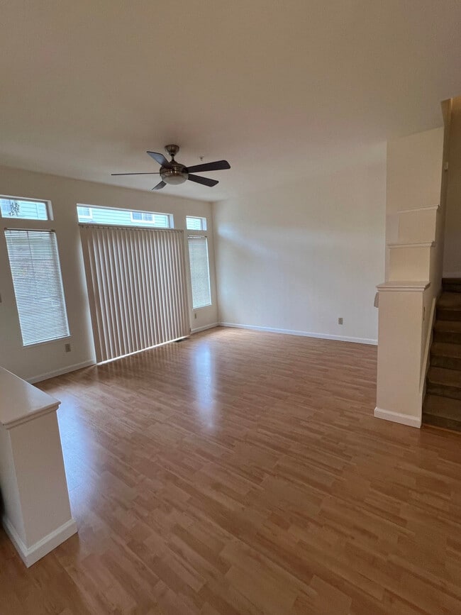 Living Room - 1159 La Rochelle Terrace