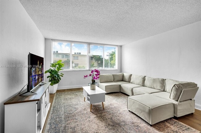 Photo - 9125 SW 77th Ave Unit 202