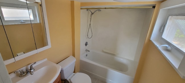 Photo - 5 Ivy Ct Unit 2