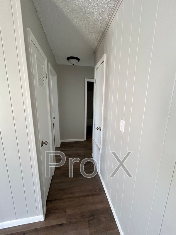 Photo - 740 N 6th St