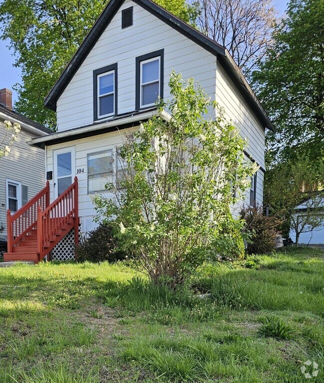 Building Photo - 104 Dupont Ave Rental